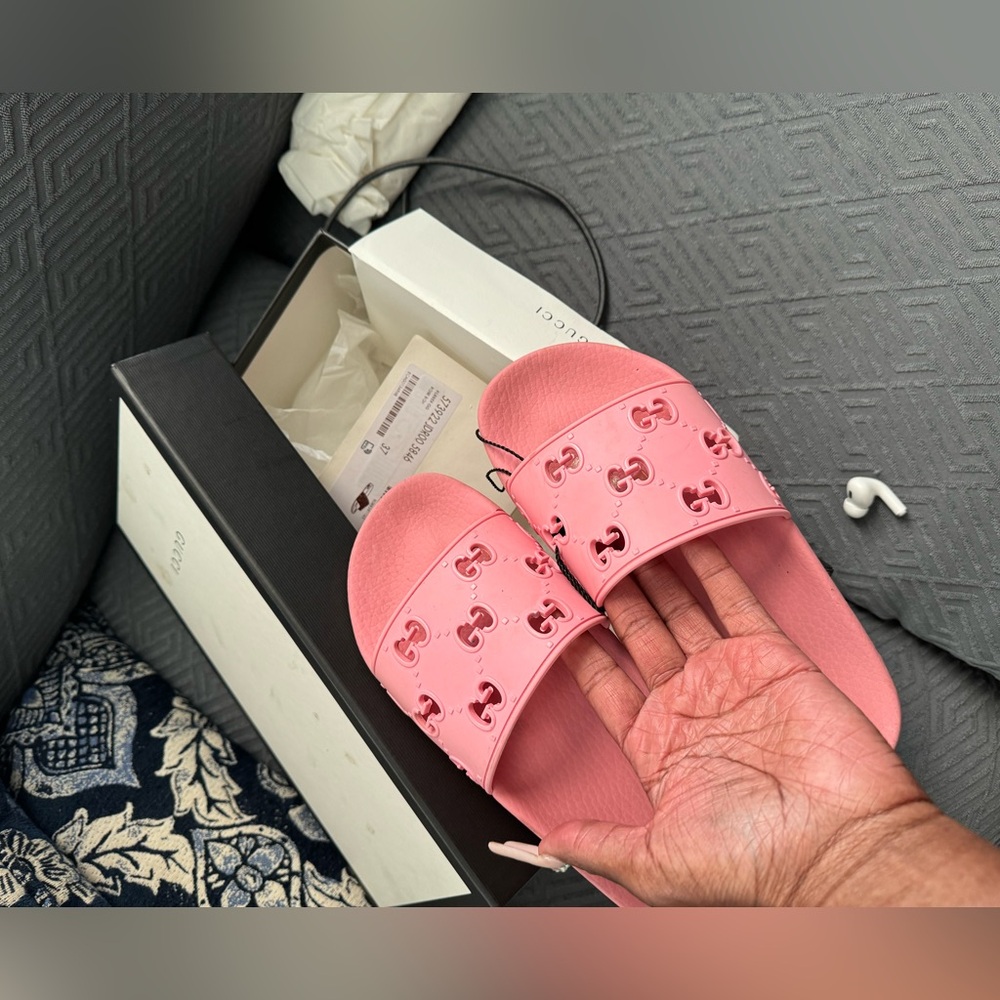 Pink GG GUCCI Slides